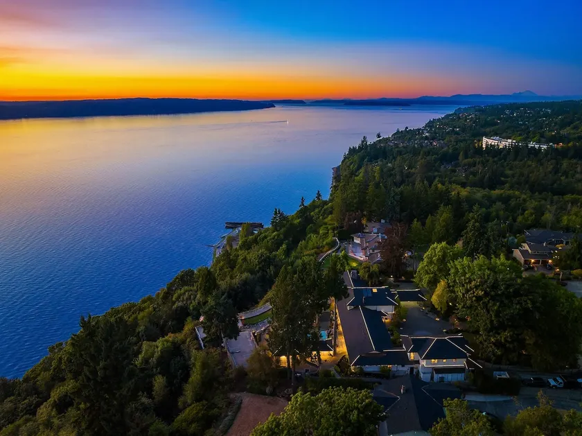Sunnywood Garden I Resort style Ocean View Retreat - Image 1