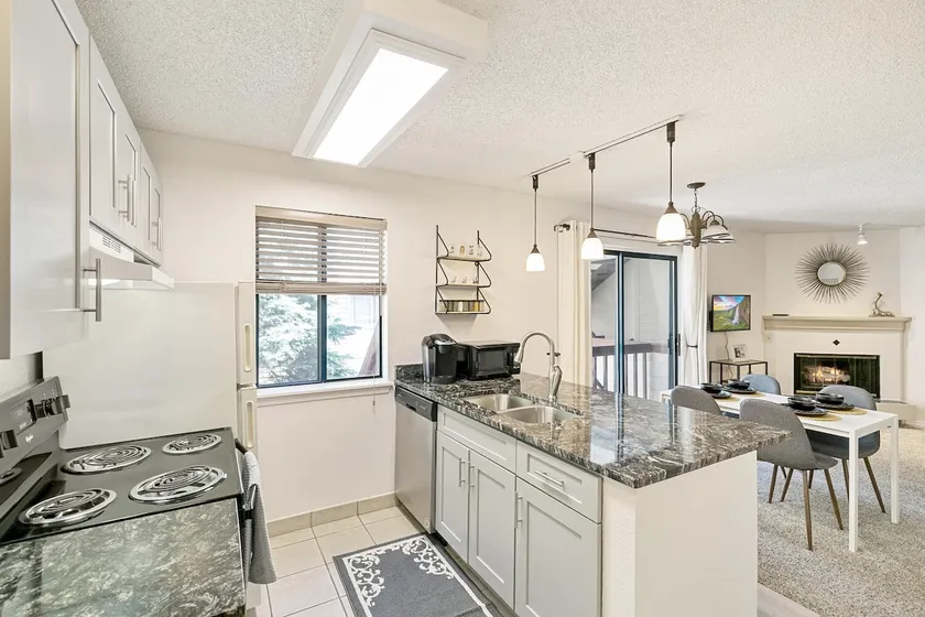 DTC Apartment! Perfect for Your Extended Stay! - Image 1