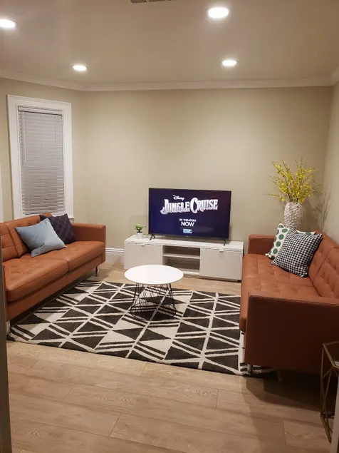 A beautiful cozy house in SF-4 rooms 2 bath - Image 1