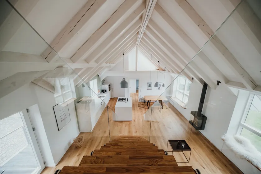 “CITY COUNTRY BARN” - Country loft in the attic - Image 1