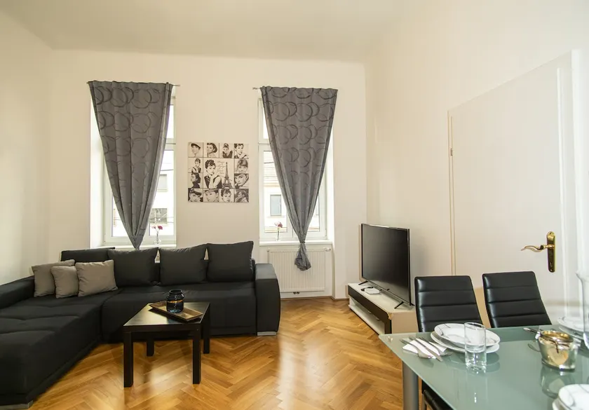 Cozy 1-room apartment for 4 | Near center - Image 1