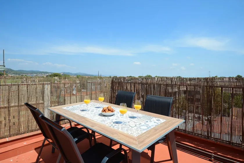 Apartment close to the beach and the town centre - Image 1