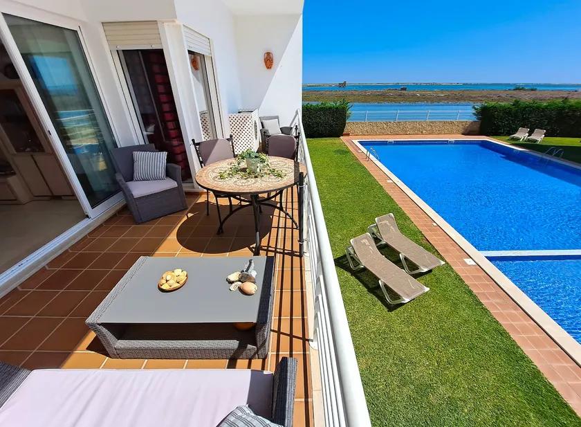 Ria Formosa Waterfront Apt | Pool + Beach 300m - Image 1