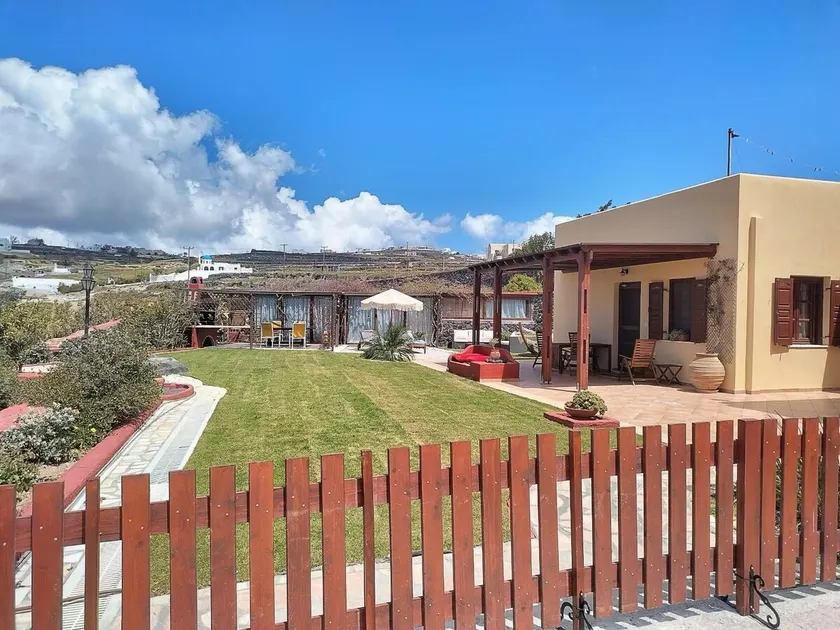 Vineyards Hill Villa - Image 1