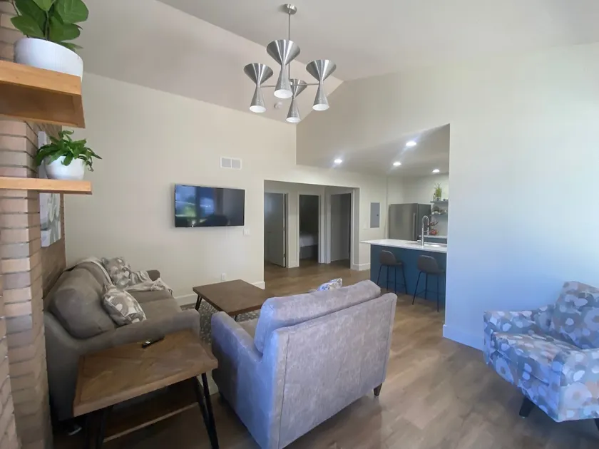 Newly renovated! Near Downtown DORA district! - Image 1