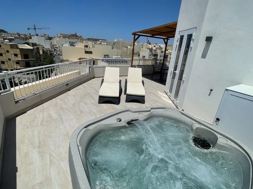 The Willows Luxury Penthouse  - Image 1