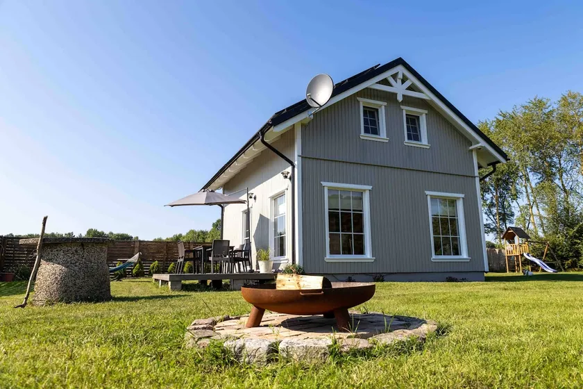 ”Cozy wooden cottage” - Image 1