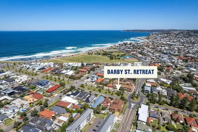 Darby Street Retreat | Walk to beach & Cafes - Image 1