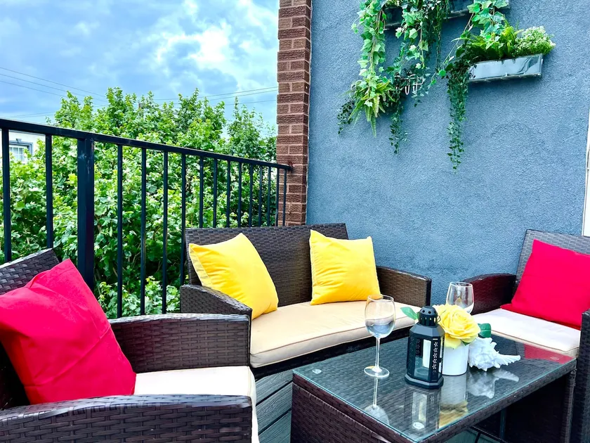 1-BR Modern Apt-Skyview downtown - Private Rooftop - Image 1
