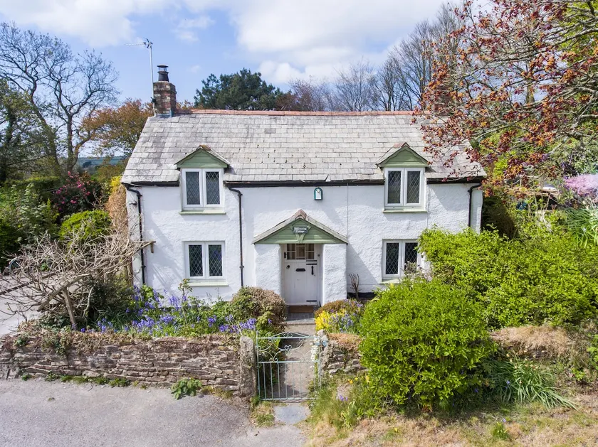Stylish Cornish Cottage, Countryside Views - Image 1
