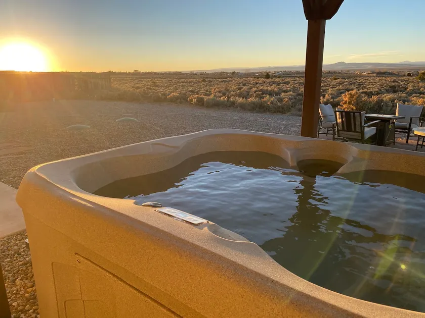Miners Haven, 360° Views + Hot Tub! - Image 1