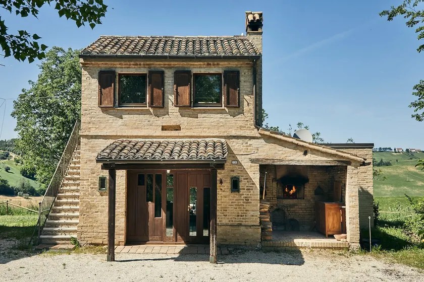 The house in the old granary - Image 1