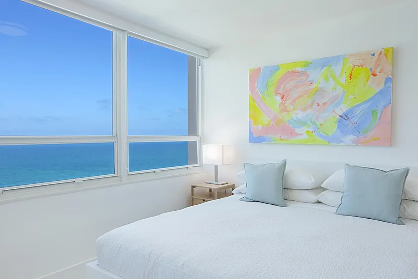 180 degree Oceanfront Renovated Beachfront Flat - Image 1