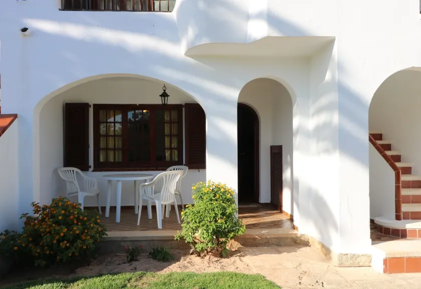 Ground-Floor Apartment in Son Bou with pool - Image 1