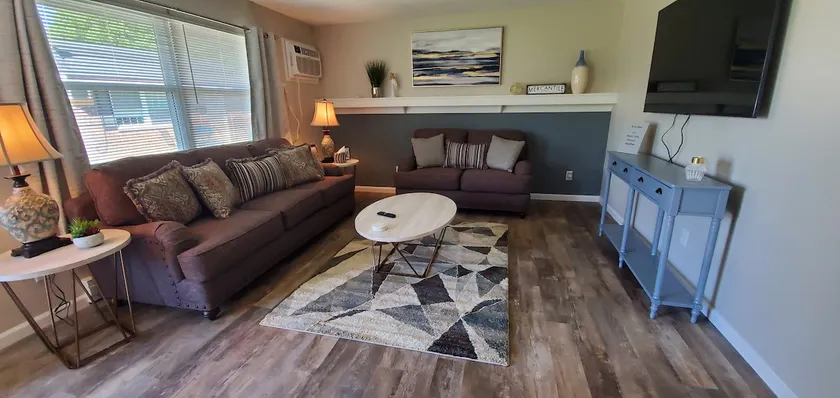 A great newly renovated place to stay in Franklin - Image 1