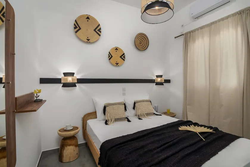 Adamas Bay View Terrace | Suite Kallia - Image 1