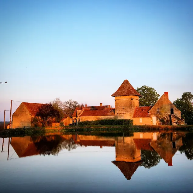 Traditional Family Manoir in the centre of France. - Image 1