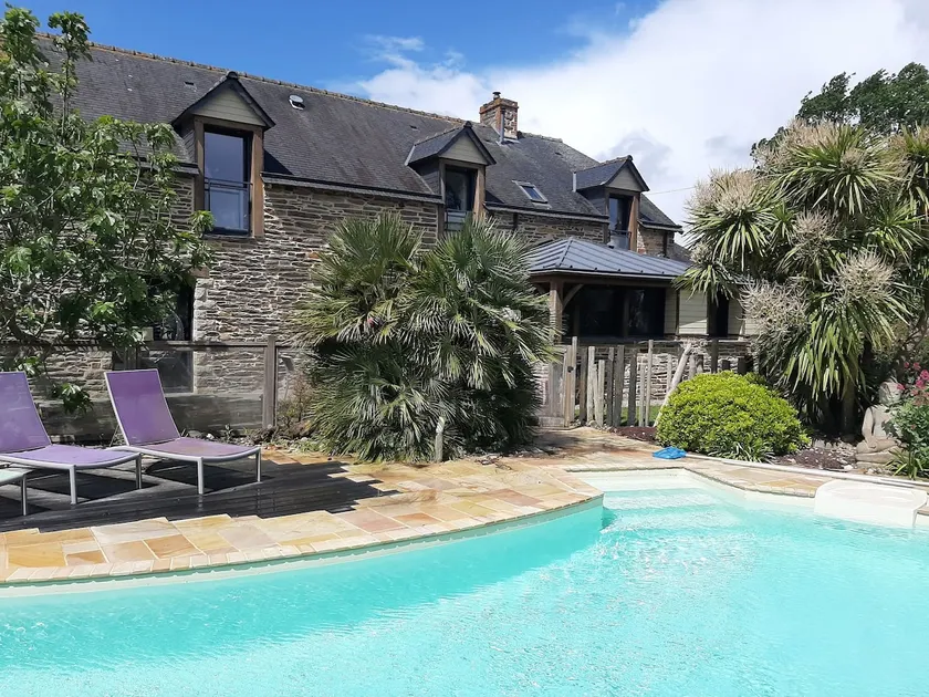 Beautiful stone house with pool 30 minutes from Rennes - Image 1