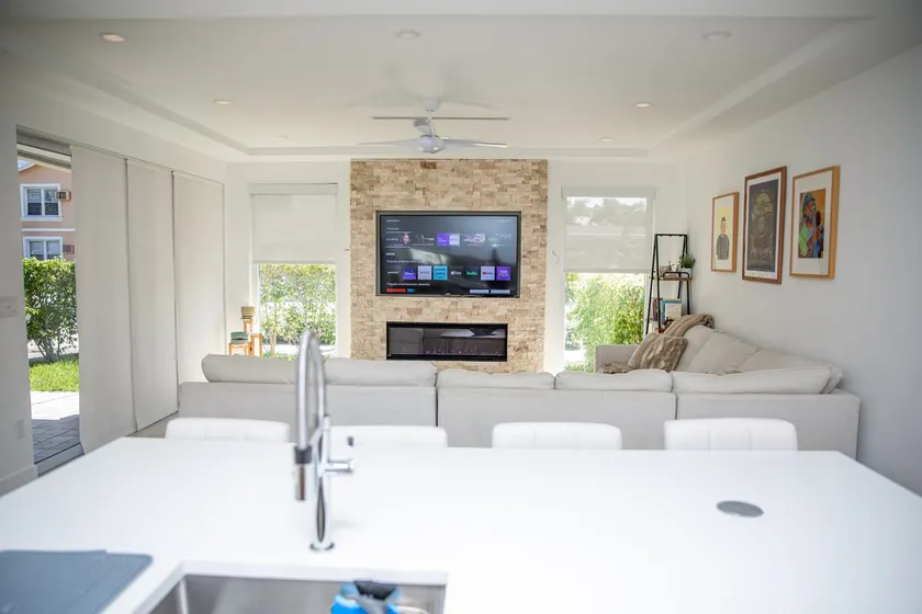 Beachside Home Next to Everything! Patio/Wifi/TVs - Image 1