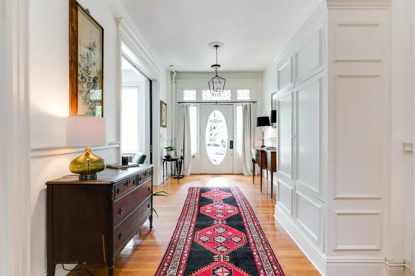 Cozy Fan District Home - Image 1