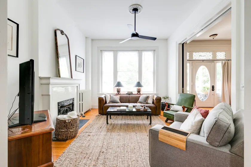 Cozy Fan District Home - Image 1