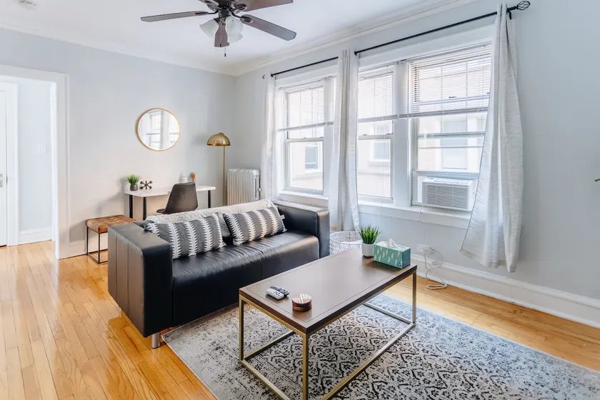 Cozy and Intimate 1BR in Lively Lincoln Square - Image 1