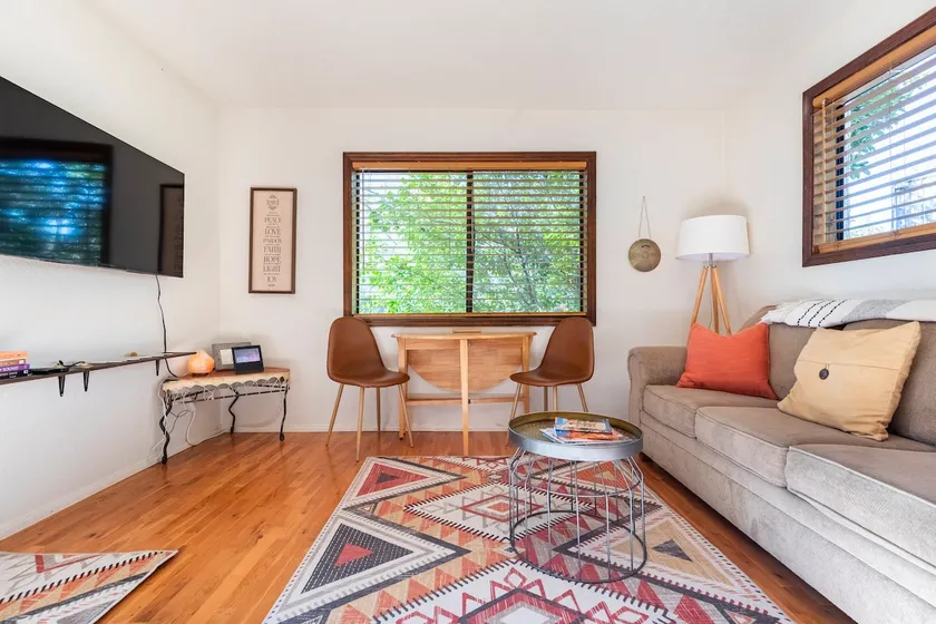 Sacred Soundscapes Casita - King bed, 2 baths! - Image 1