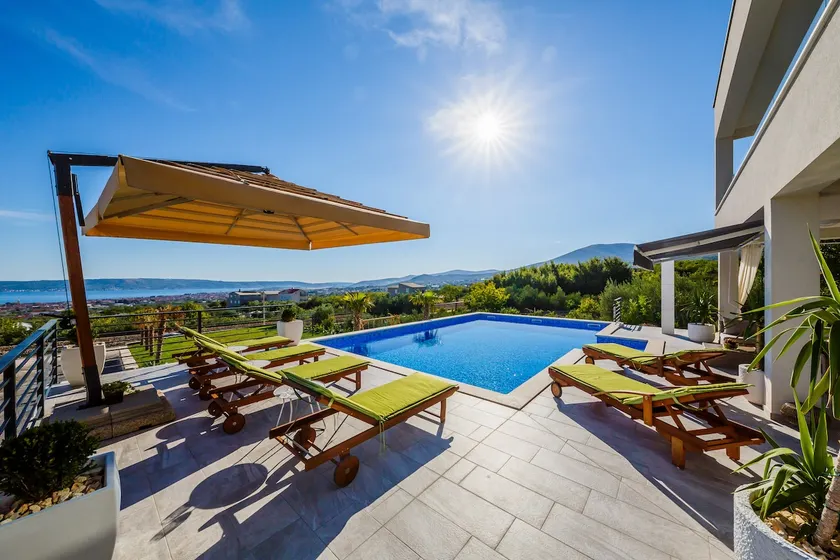 Villa Blue Wave con increíbles vistas al mar y gran calefacción - Image 1