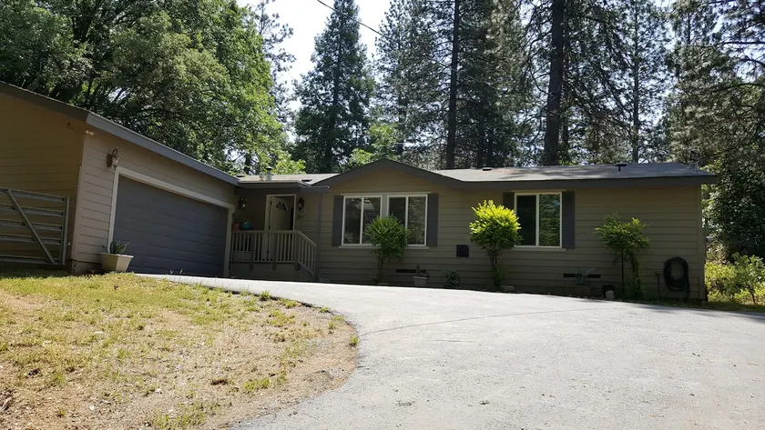 Explore Amador and Calaveras County. - Image 1