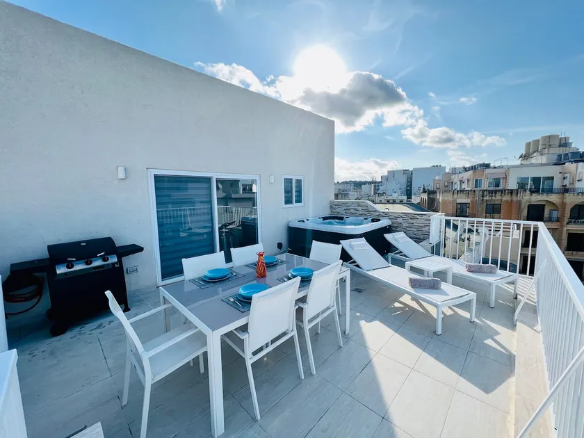 Wonderful Sunny Apartment - Image 1