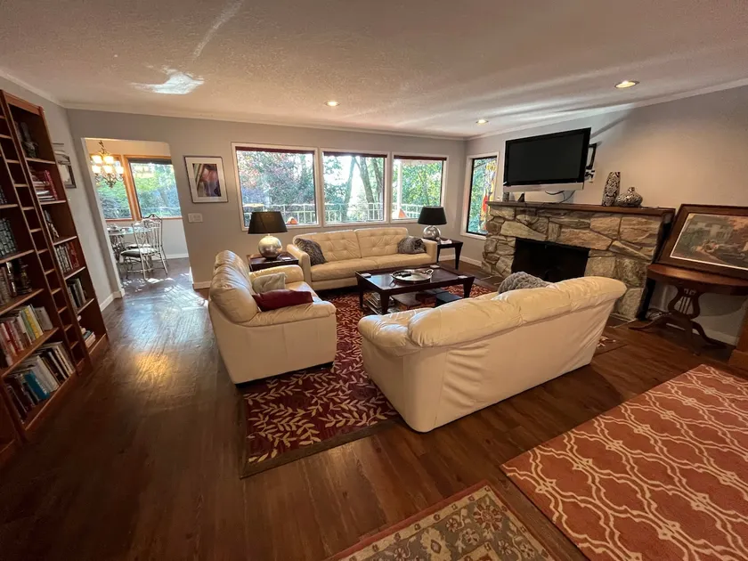 The Rose House - No Cleaning Fee - Image 1