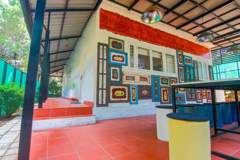 Riverside GuestHouse - Image 1