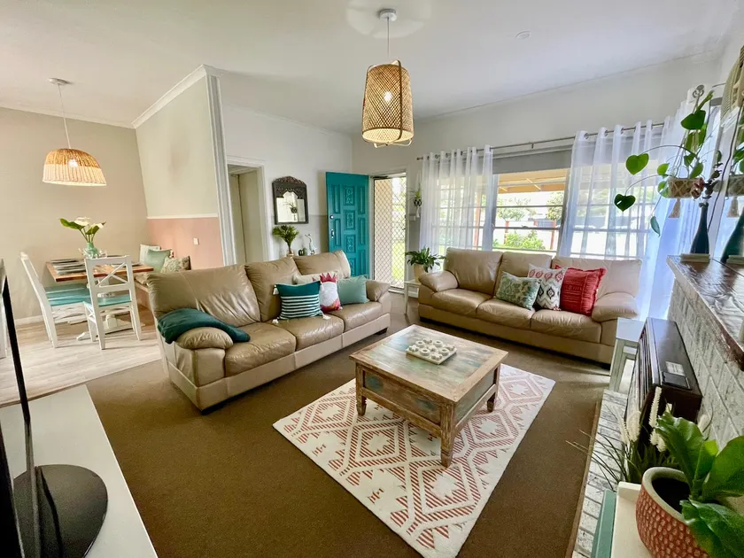 Shackalicious boho beachy shack - Image 1