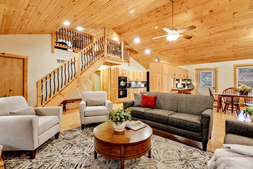 Secluded Mountain Getaway * Hot Tub & Sauna! - Image 1