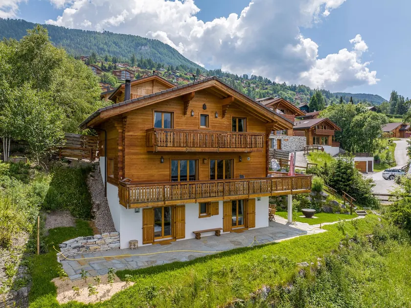 Chalet Le Papillon - Calm, sunny, spacious - Image 1