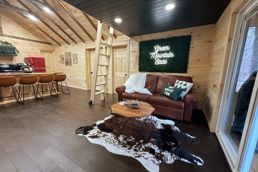 Brook Haven Retreat - Minutes to Mt Snow / Stratton, Pet Friendly! - Image 1