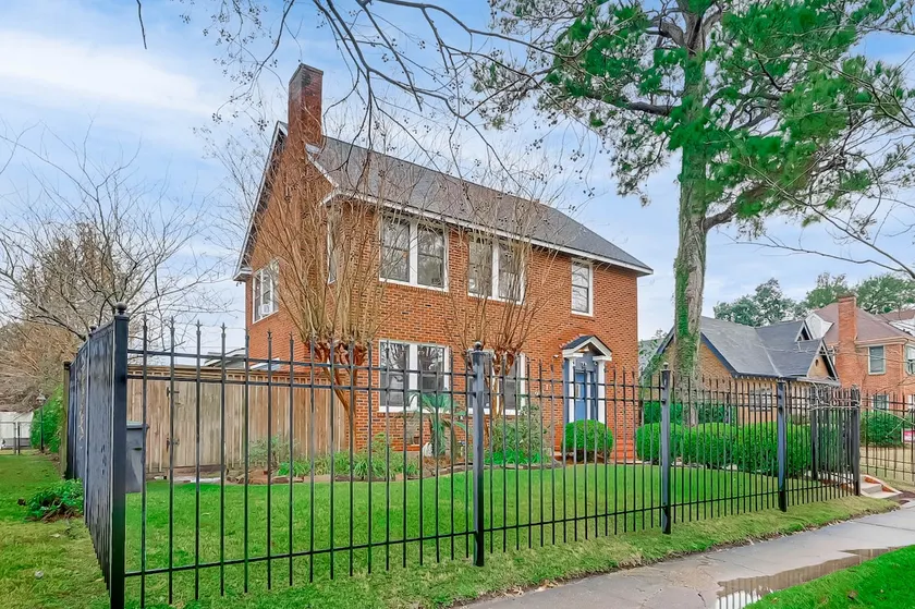 Gorgeous Remodel/Heart of Houston! 3bds, 8 guests - Image 1