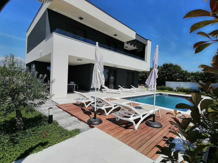 New villa Angelo 2025, family and pet friendly - Image 1