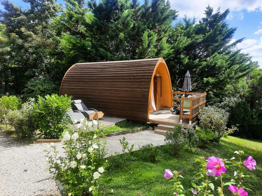 Unusual accommodation - Spa pool massage - Image 1