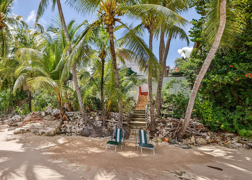 Beau Beau Reef Beach Apartment - Image 1