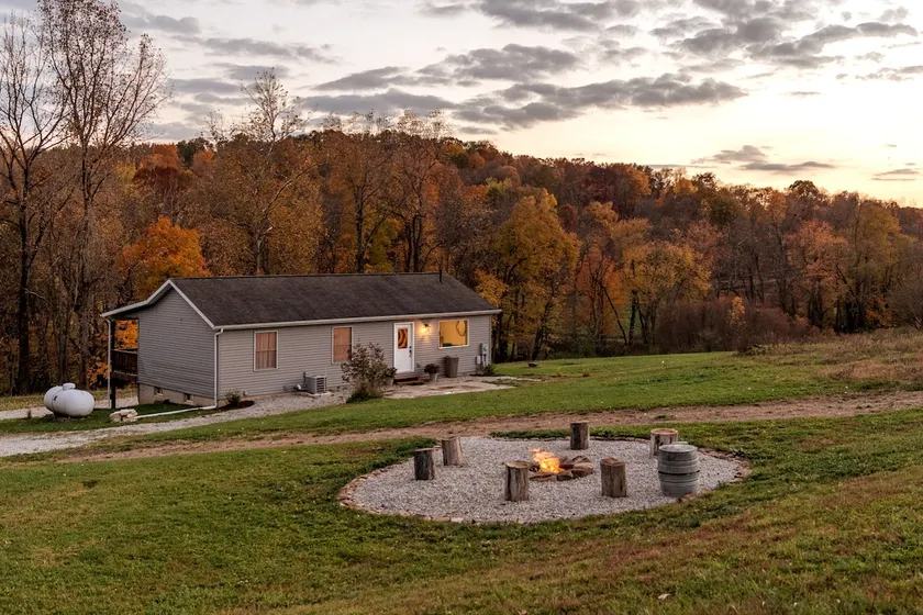 Beautiful, Stylish 3BR Near Mohican & Pleasant Hill Lake! - Image 1