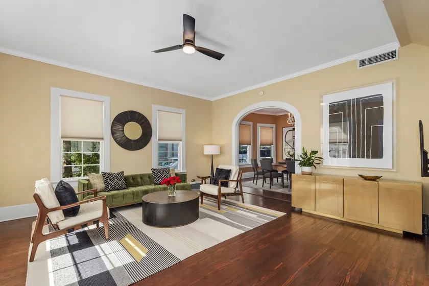 Palace Born Again 1920 Modern Style - 4bd/3bth - Image 1
