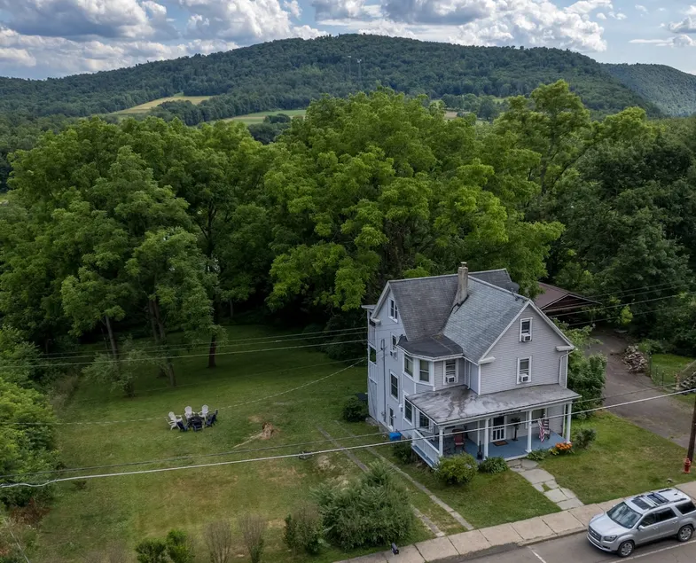 Lacey Villa - Image 1