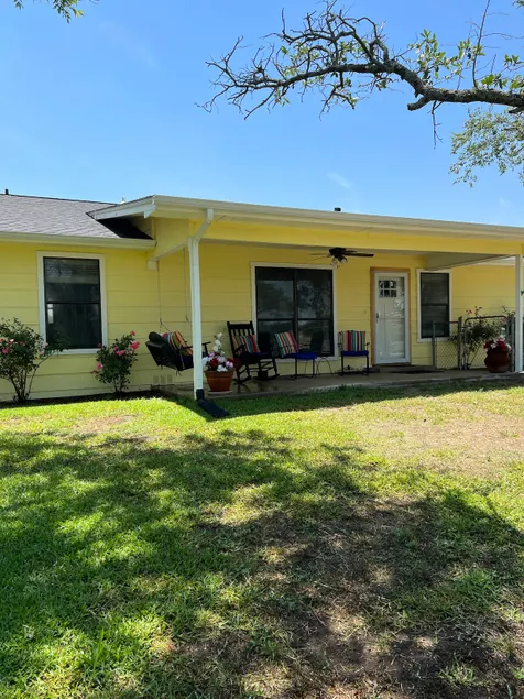 Gated country home minutes from Weatherford - Image 1