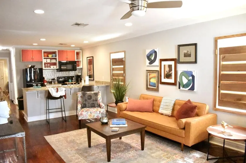 Eclectic West Riverside Apt | 6 min to Audobon Zoo - Image 1