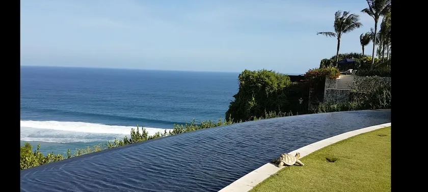 Luxury Residence 2 with hotel resort facilities - Image 1