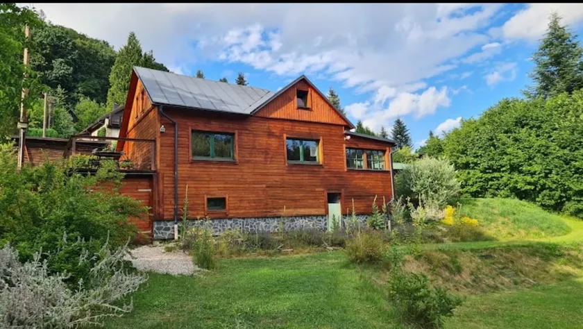 Picturesque cottage in the Bohemian Paradise - Image 1