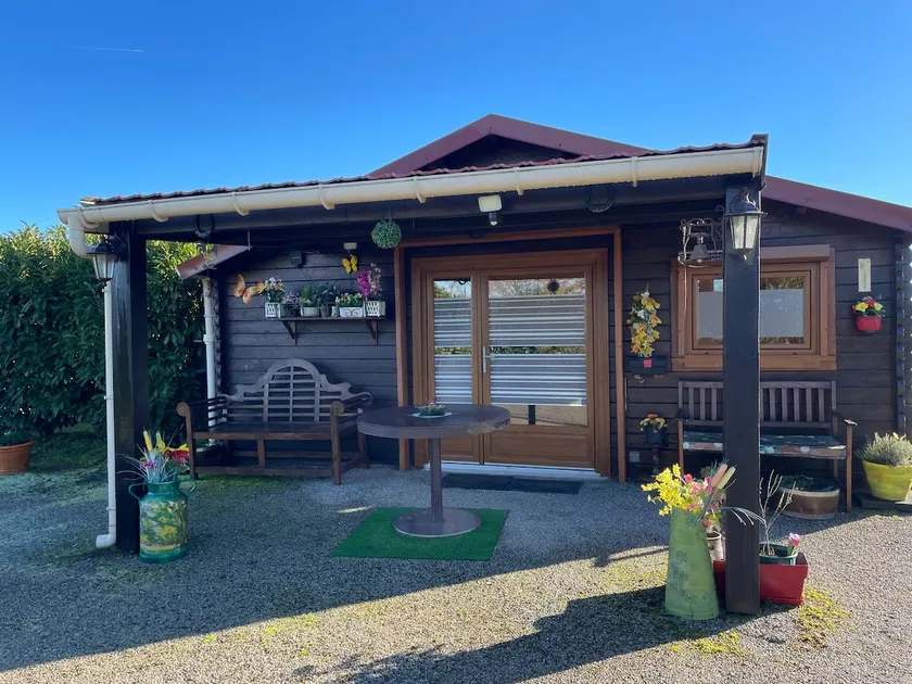 LE PETIT CHALET DE SYLVIANE - Image 1
