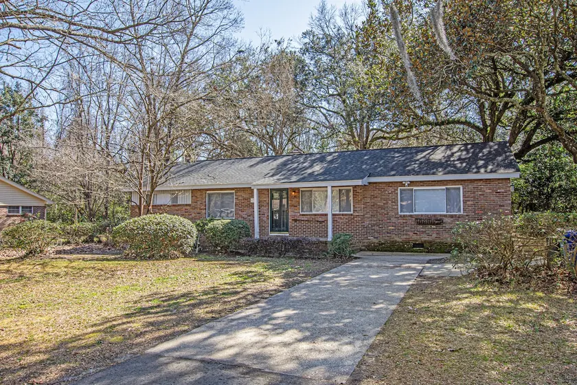 3BR Spacious Home~EVCharger~NEW Spa-Style Bathroom - Image 1