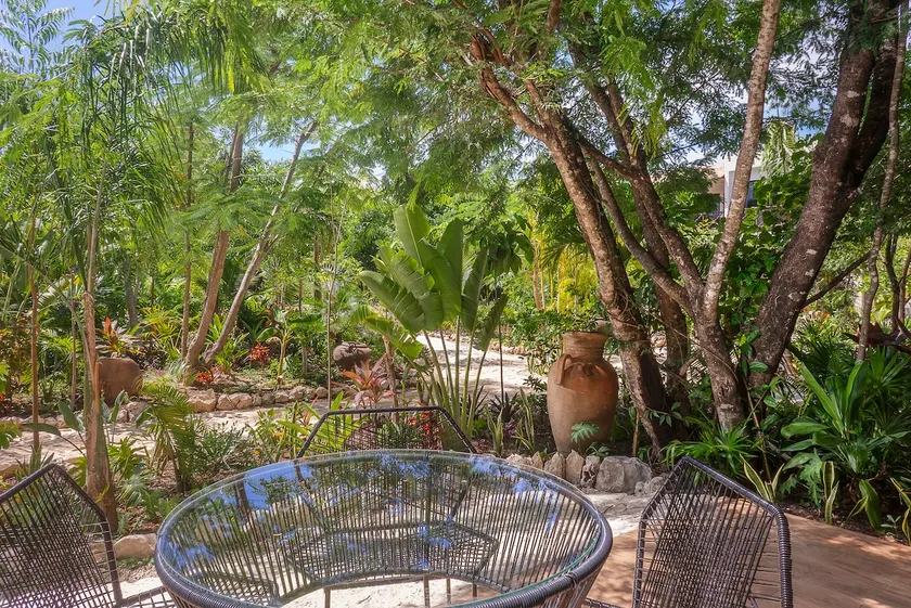 Cozy Apartment in the heart of the Riviera 2BR/2BA - Image 1